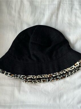 Brandy Melville cheetah leopard print hat